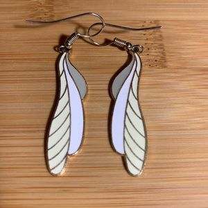 2for$15!! Vintage enamel feather earrings